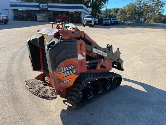 2021 Ditch Witch SK800 Track Loader