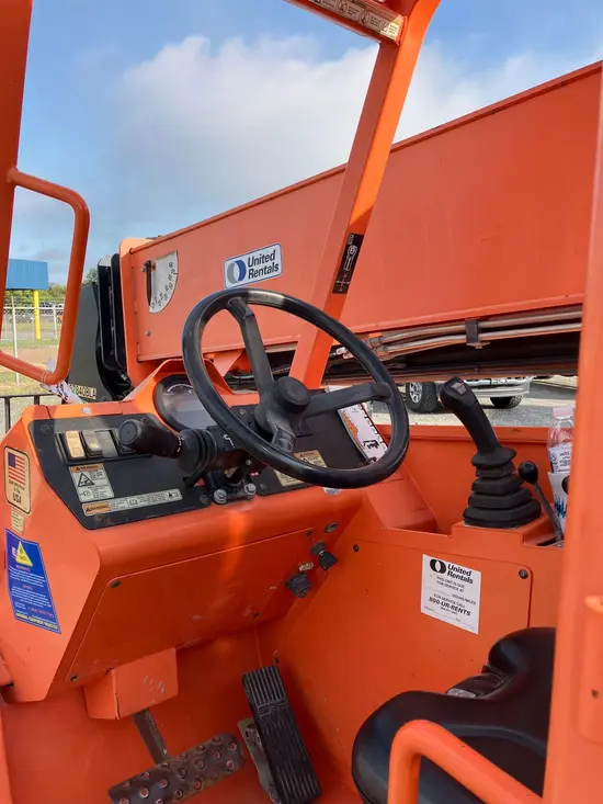 2018 SKYTRAK 6042 Forklift