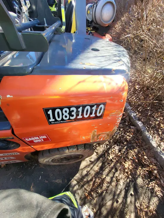 2018 Toyota 8FGU30 Warehouse Forklift