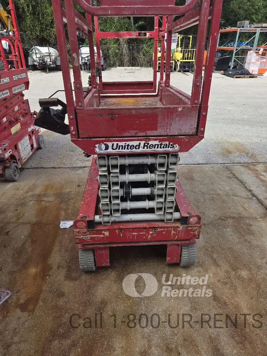 2018 MEC MICRO 19 Scissor Lift