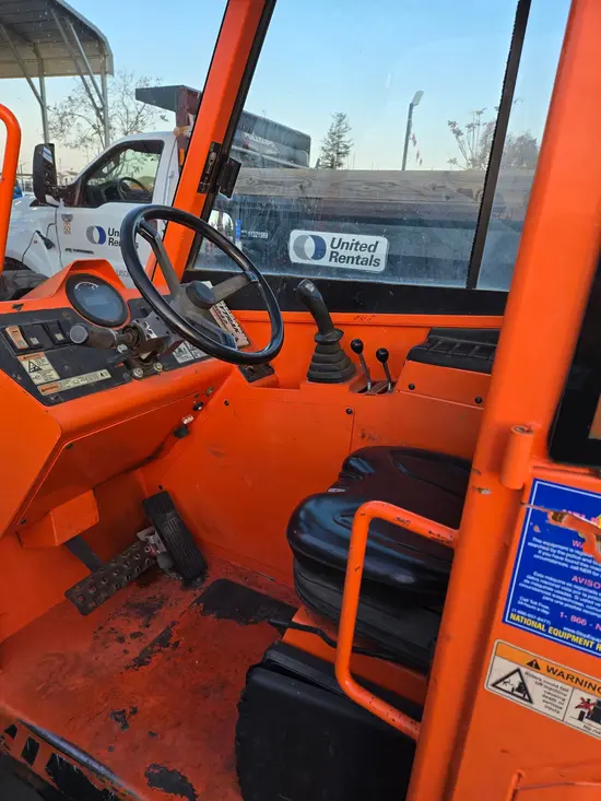 2017 SKYTRAK 6042 Forklift