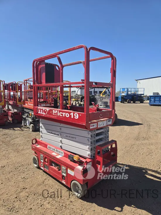 2018 MEC MICRO 19 Scissor Lift