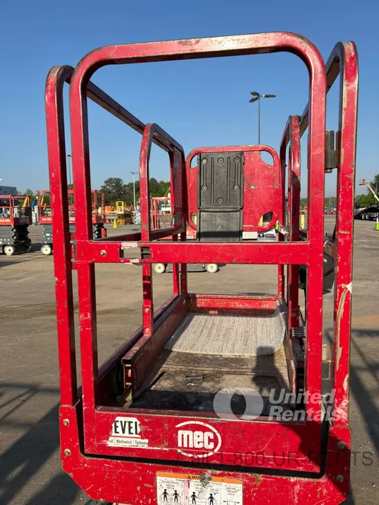 2019 MEC MICRO 19 Scissor Lift