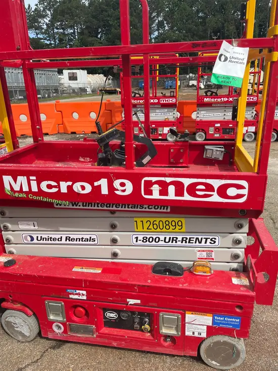 2021 MEC MICRO 19 Scissor Lift
