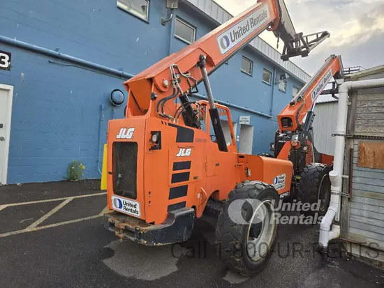 2018 SKYTRAK 6042 Forklift
