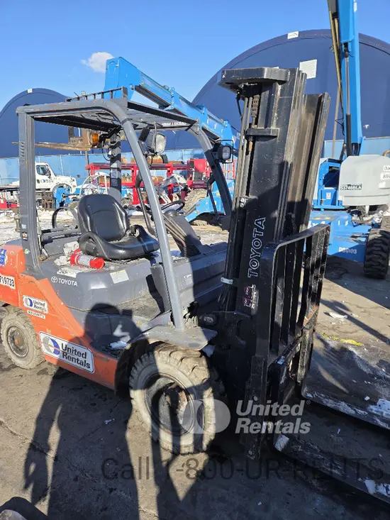 2018 Toyota 8FGU25 Warehouse Forklift