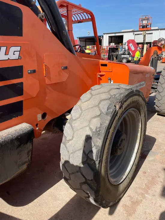 2017 SKYTRAK 10054 Forklift