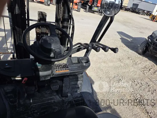 2018 Toyota 8FDU30 Warehouse Forklift