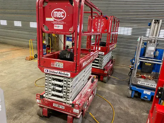 2018 MEC MICRO 19 Scissor Lift
