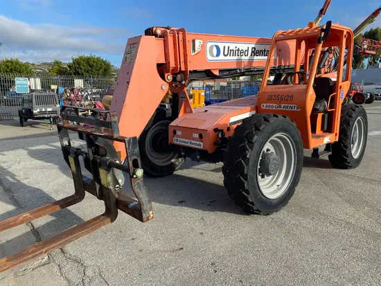 2015 SKYTRAK 6042 Forklift