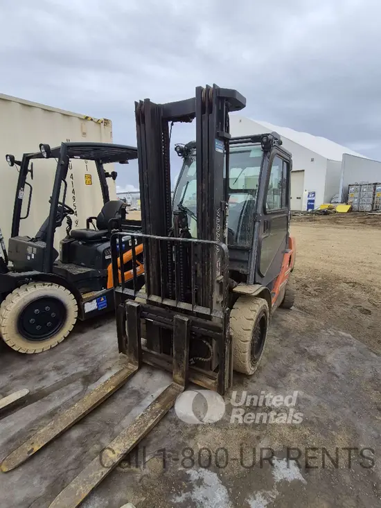 2019 Toyota 8FGU30 Warehouse Forklift