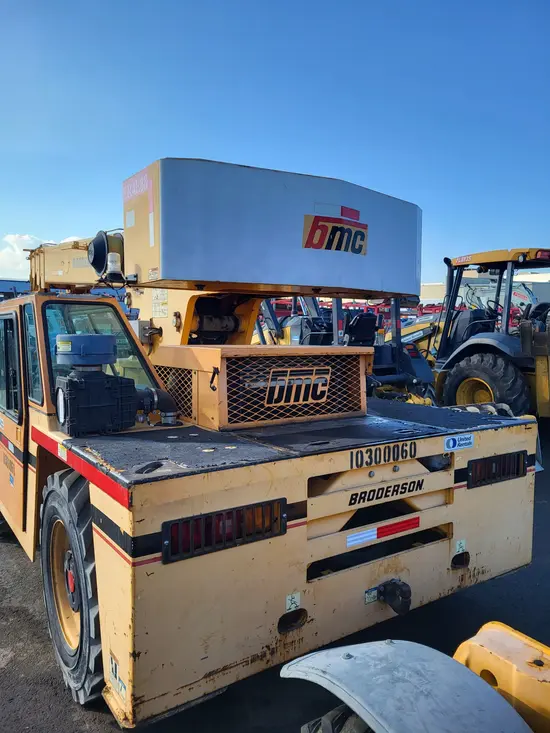 2014 Broderson IC-200-3H