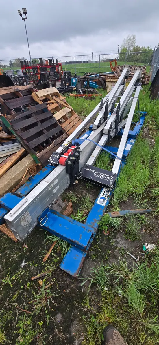 2019 EME 11000R-15 Crane