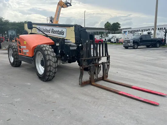2017 JLG 742 Forklift