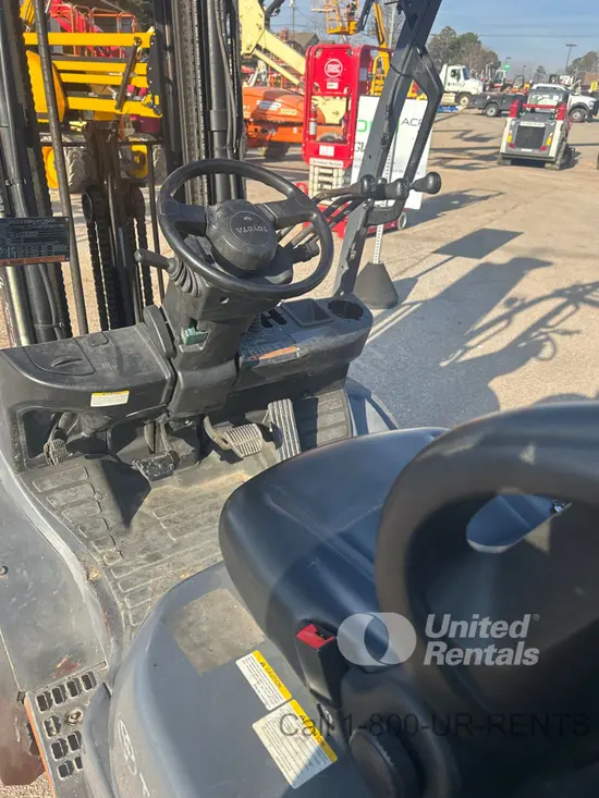 2020 Toyota 8FGU25 Warehouse Forklift