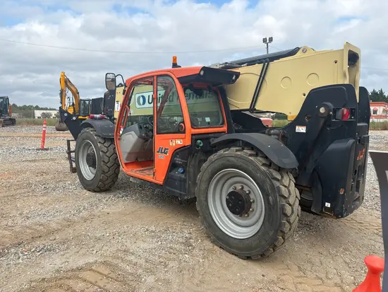 2019 JLG 1055 Forklift