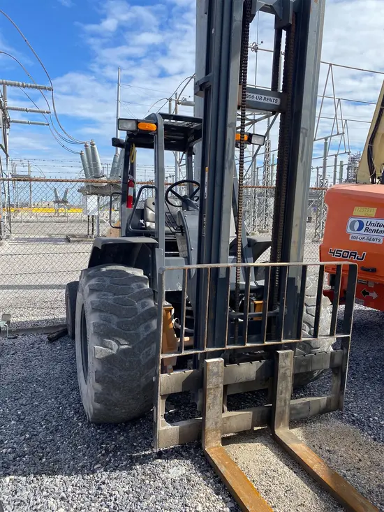 2021 Case 586H Forklift