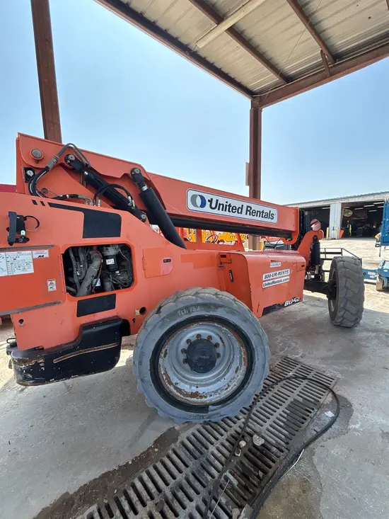 2017 SKYTRAK 8042 Forklift