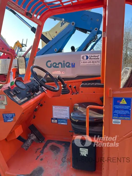 2018 SKYTRAK 8042 Forklift