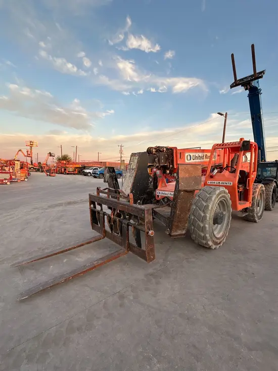 2016 SKYTRAK 10054 Forklift