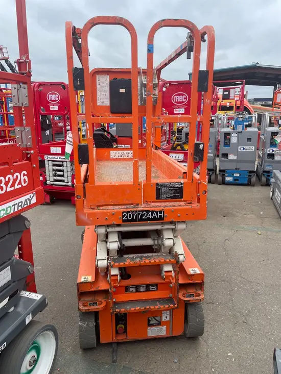 2018 Snorkel S3219E Scissor Lift