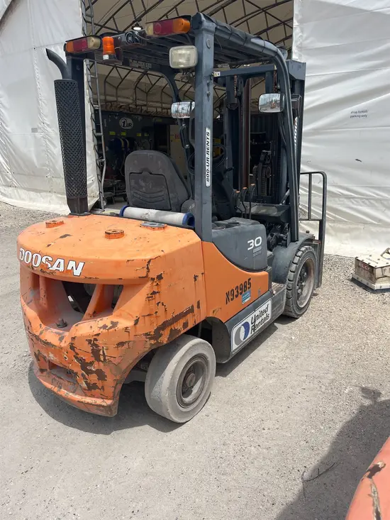 2015 Doosan D30S-7 Forklift