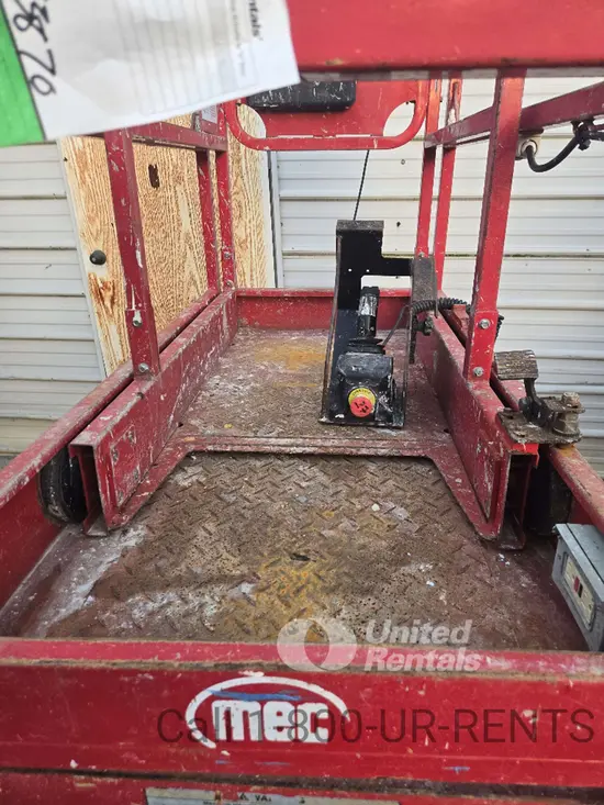 2018 MEC MICRO 19 Scissor Lift