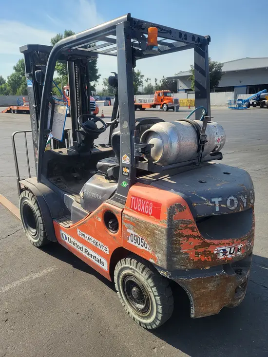 2019 Toyota 8FGU25 Warehouse Forklift