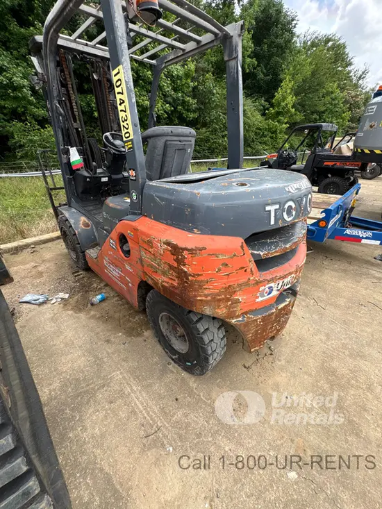 2018 Toyota 8FD35U Warehouse Forklift