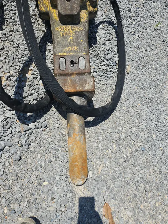 2018 Atlas Copco SB 452 Attachment