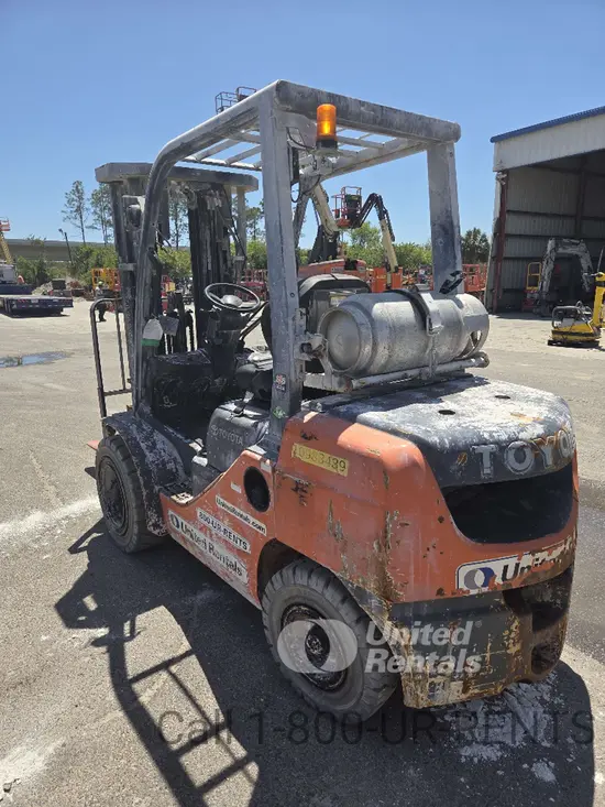 2019 Toyota 8FGU30 Warehouse Forklift