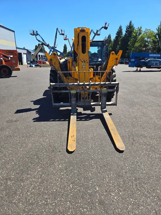 2019 JCB 510-56 Forklift