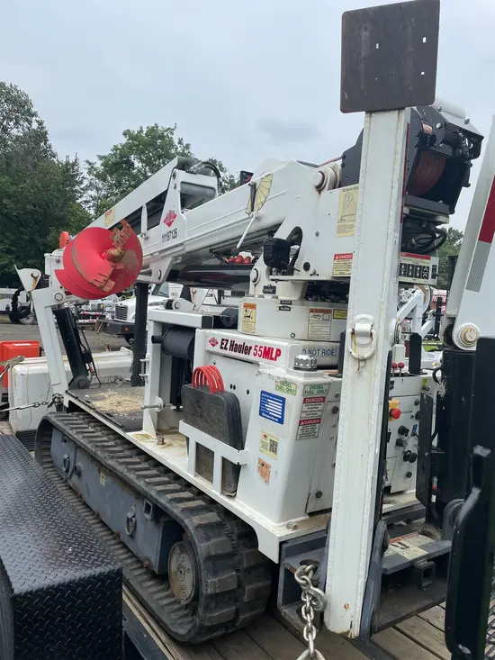 2021 S.D.P. Manufacturing EZ55MLP Digger Derrick