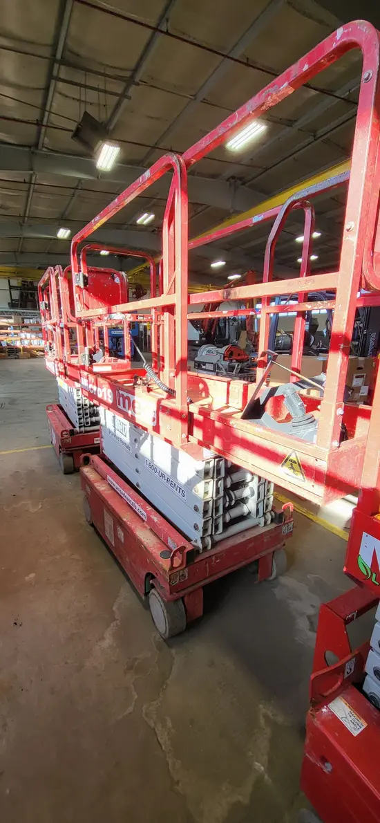 2018 MEC MICRO 19 Scissor Lift