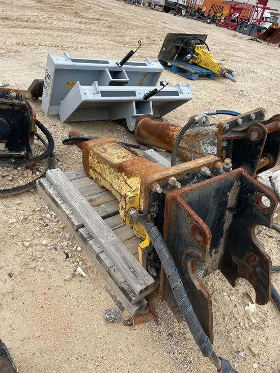 2019 Epiroc SB 452 Attachment