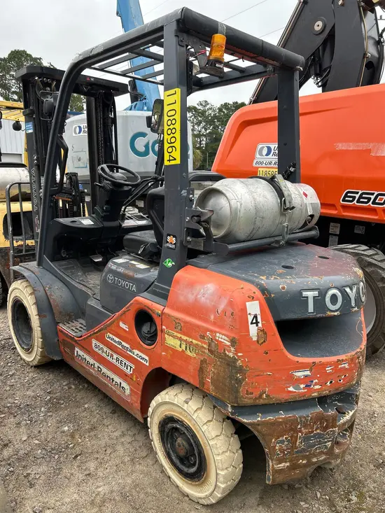 2020 Toyota 8FGU25 Warehouse Forklift