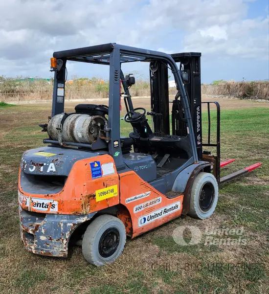 2019 Toyota 8FGU25 Warehouse Forklift