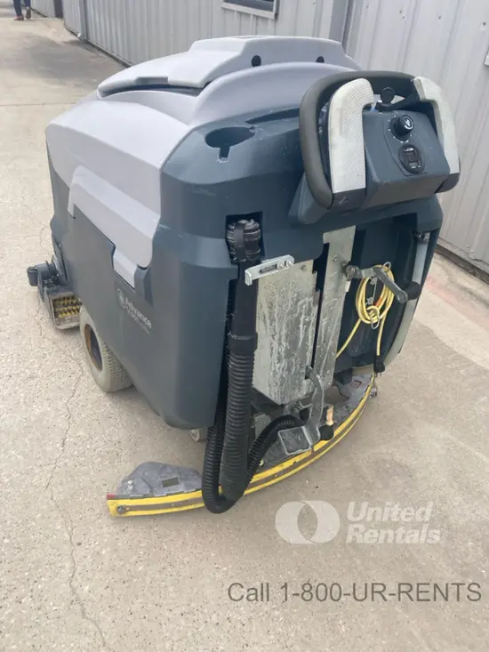 2022 Clarke SC901 X32C Scrubber