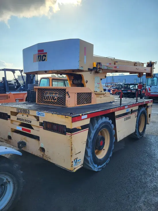 2014 Broderson IC-200-3H