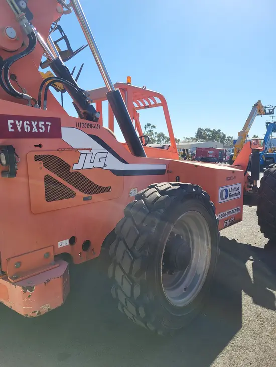 2015 SKYTRAK 6042 Forklift