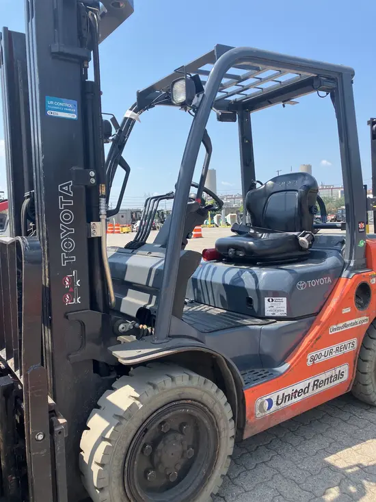 2018 Toyota 8FGU32 Warehouse Forklift