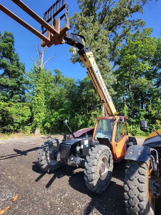 2017 JLG 943 S Forklift