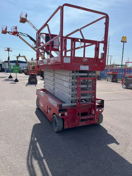 2017 MEC 4046SE Scissor Lift