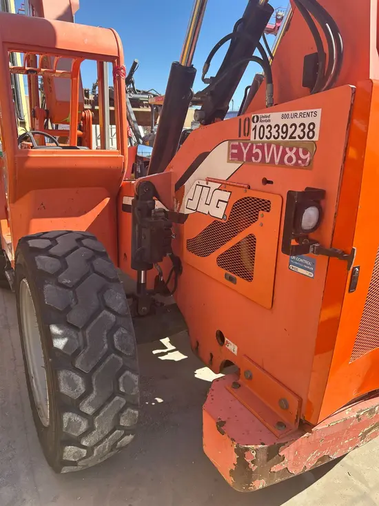 2015 SKYTRAK 6042 Forklift