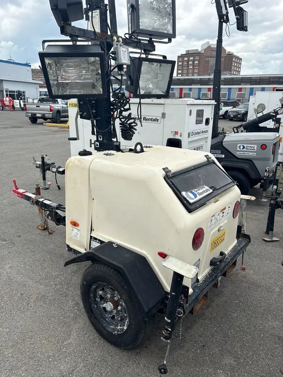 2017 Terex RL4V2 Portable Light Tower