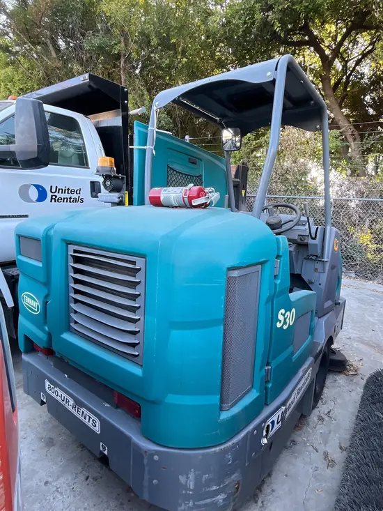 2019 Tennant S30 Sweeper