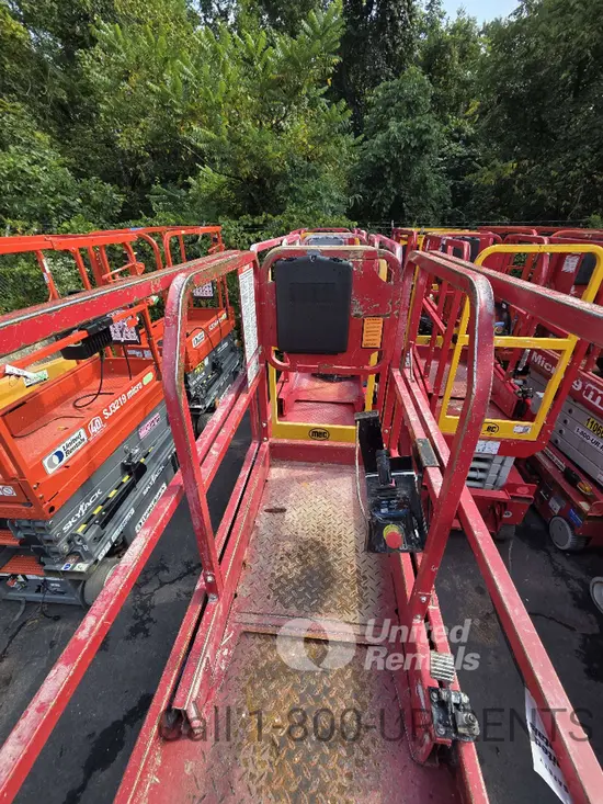 2018 MEC MICRO 19 Scissor Lift
