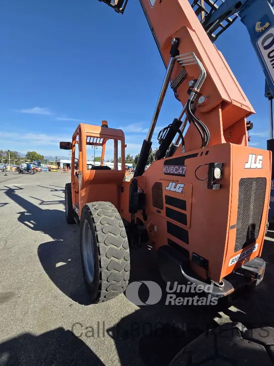 2017 SKYTRAK 6042 Forklift