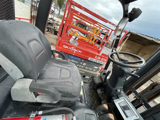 2019 Doosan D30S-7 Warehouse Forklift