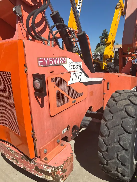 2015 SKYTRAK 6042 Forklift